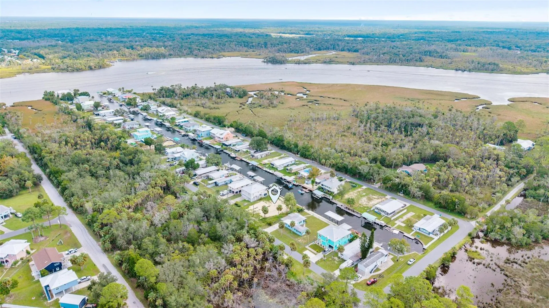 2607 N Seneca Point Crystal River FL 34429