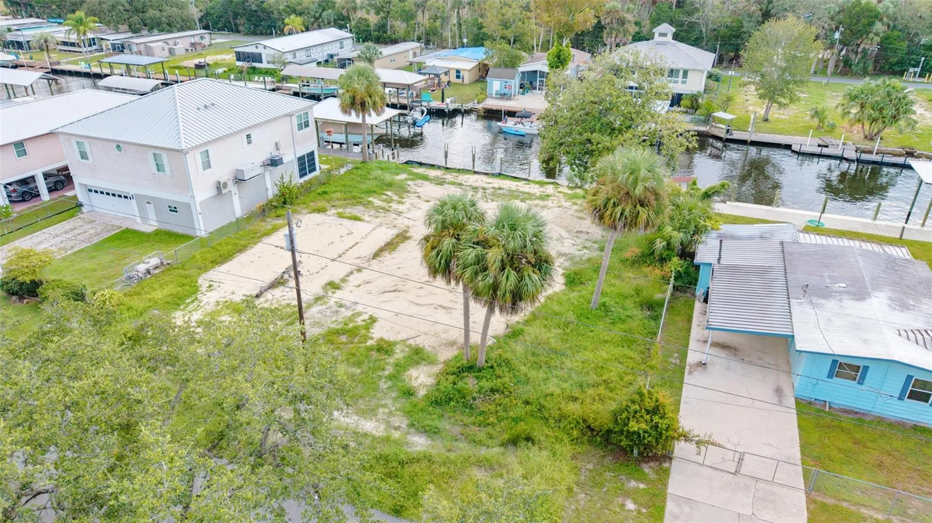 2607 N Seneca Point Crystal River FL 34429