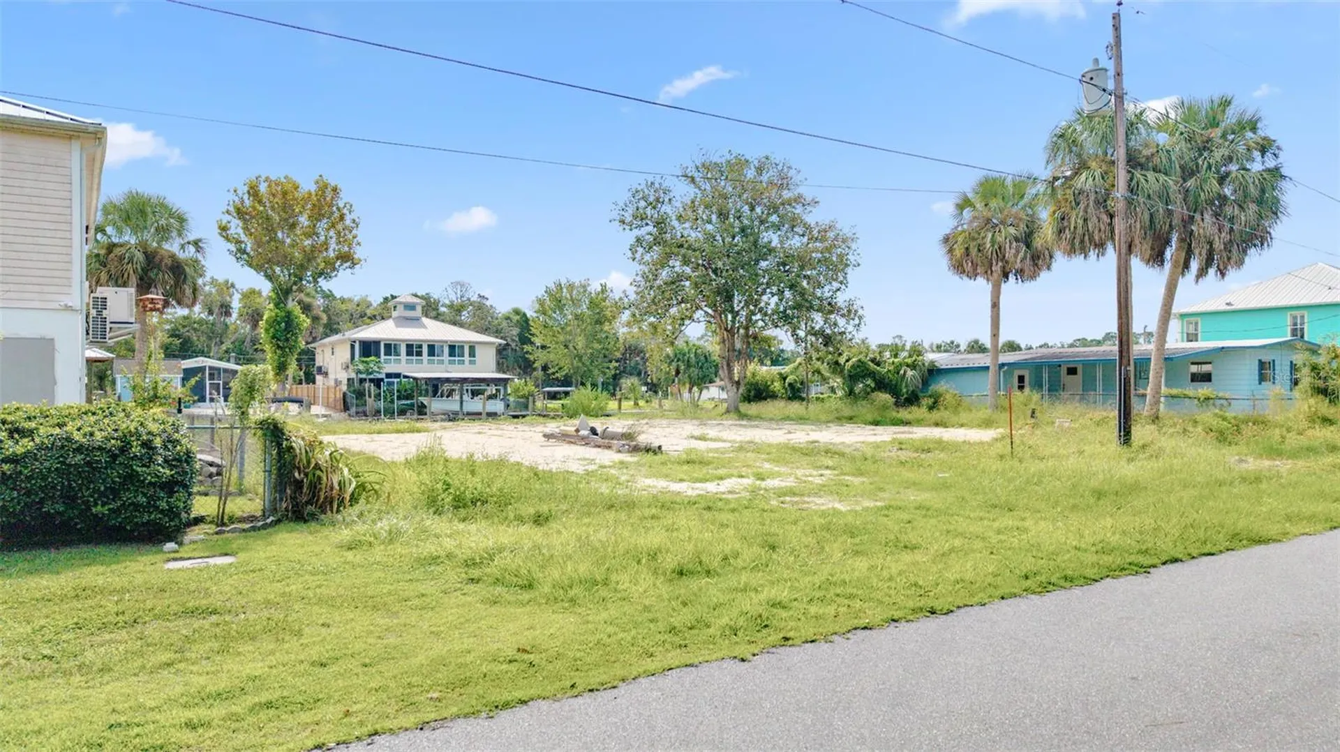 2607 N Seneca Point Crystal River FL 34429