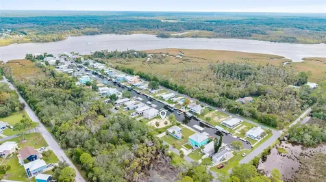 2607 N Seneca Point Crystal River FL 34429