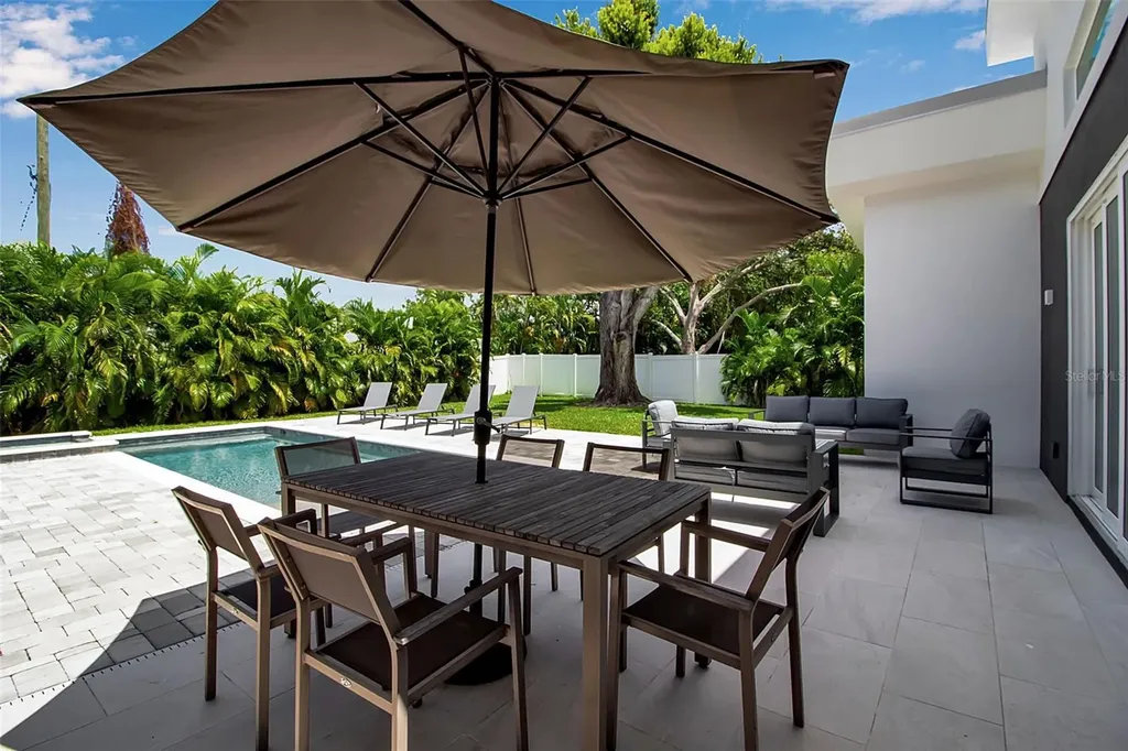 2231 Wood Street Sarasota FL 34237