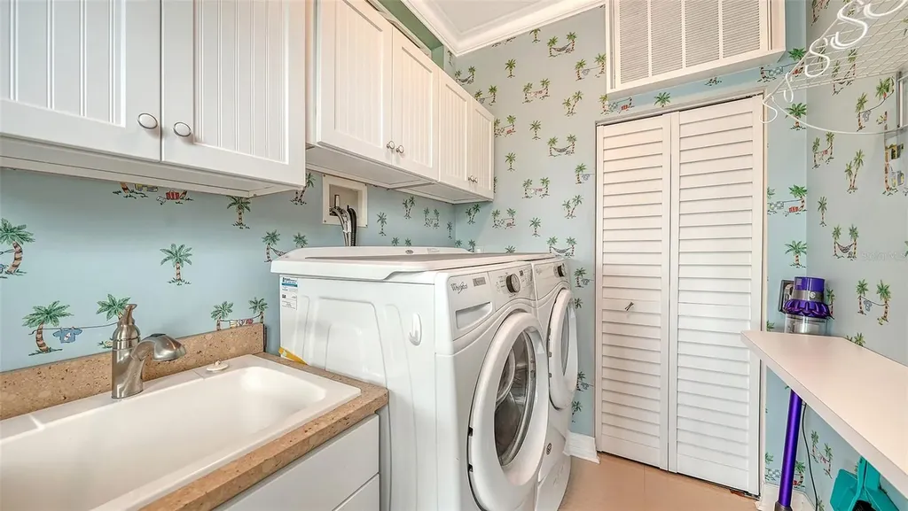 3925 Hamilton Club Circle Sarasota FL 34242