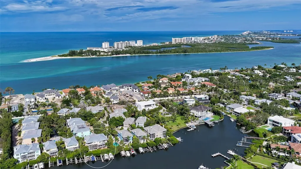 3925 Hamilton Club Circle Sarasota FL 34242