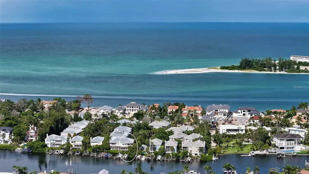 3925 Hamilton Club Circle Sarasota FL 34242