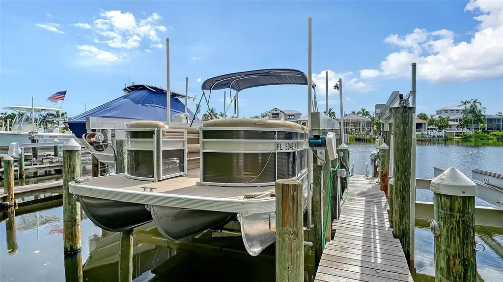 3925 Hamilton Club Circle Sarasota FL 34242