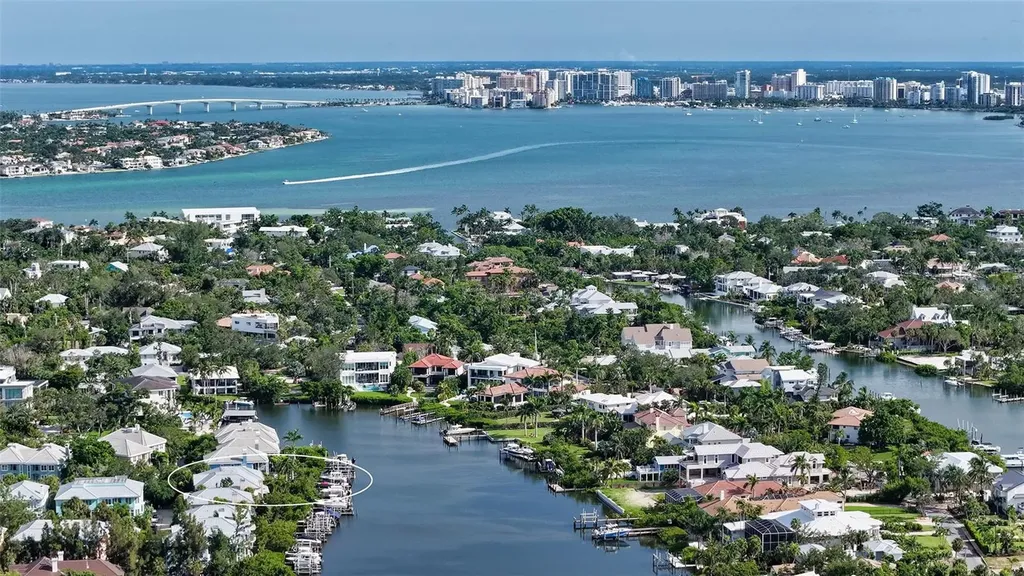 3925 Hamilton Club Circle Sarasota FL 34242