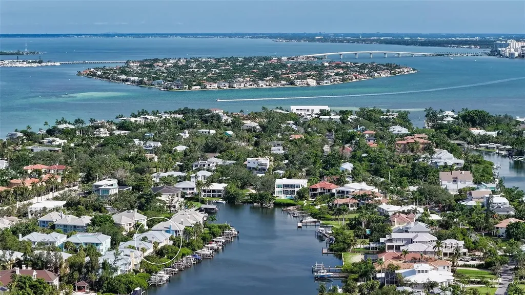 3925 Hamilton Club Circle Sarasota FL 34242
