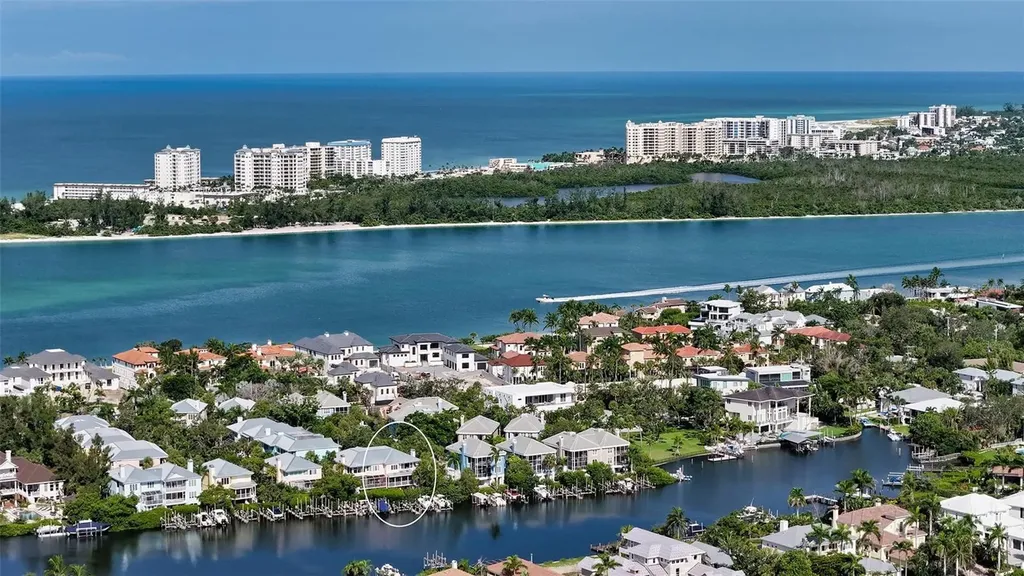 3925 Hamilton Club Circle Sarasota FL 34242