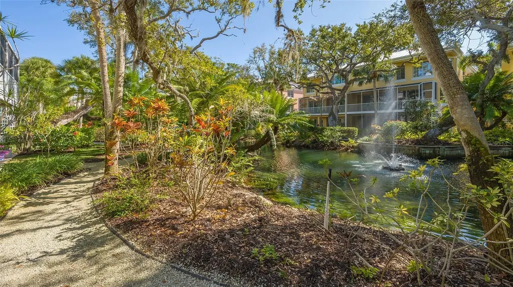 3925 Hamilton Club Circle Sarasota FL 34242