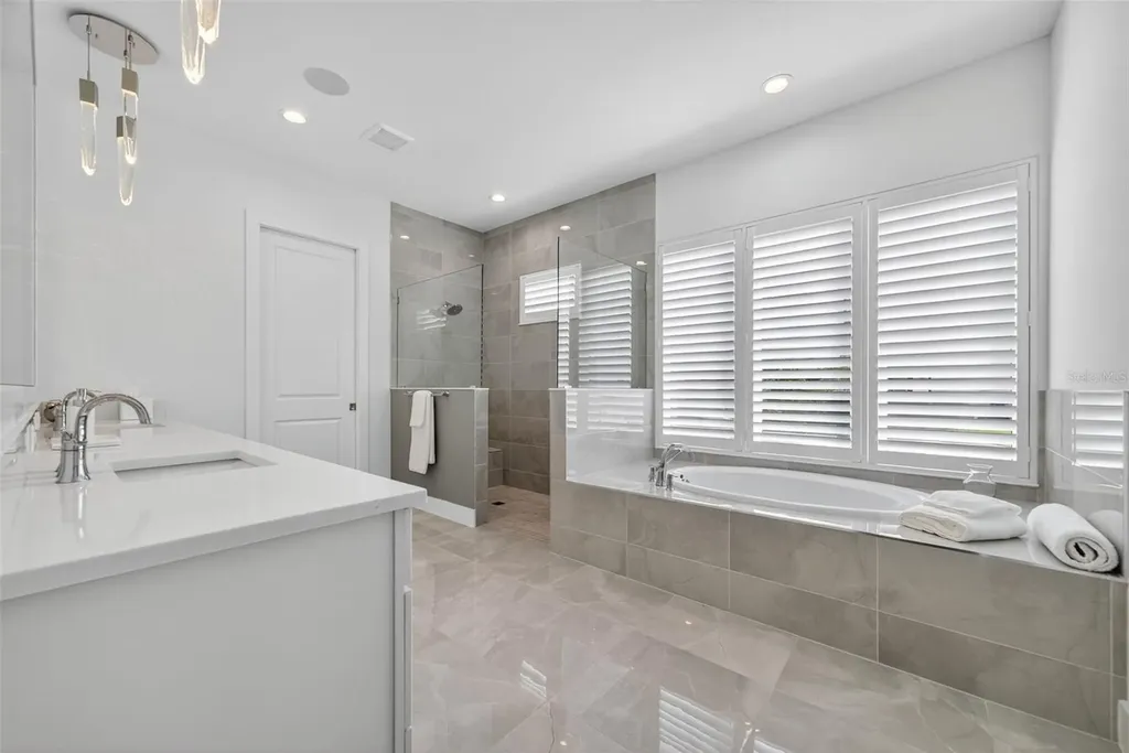 6413 Pigeon Plum Way Bradenton FL 34210