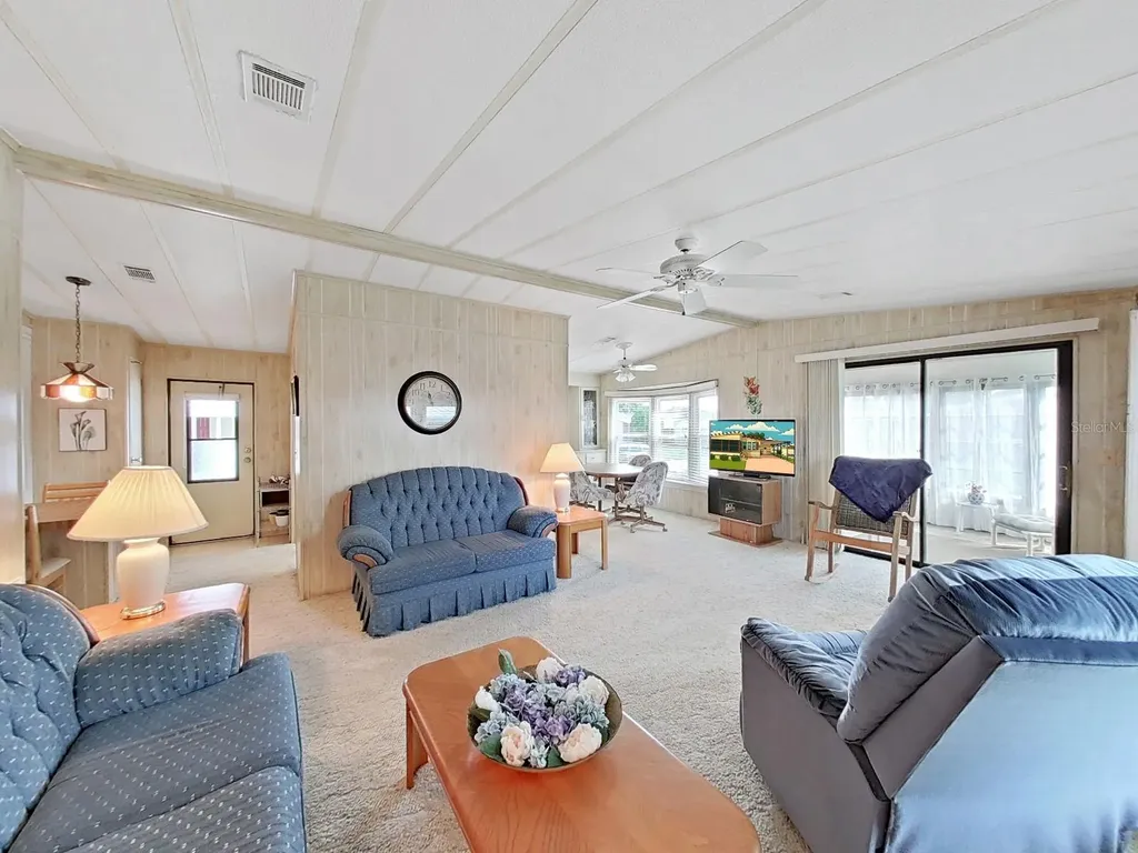 4909 Foxwood Lake Drive Lakeland FL 33810