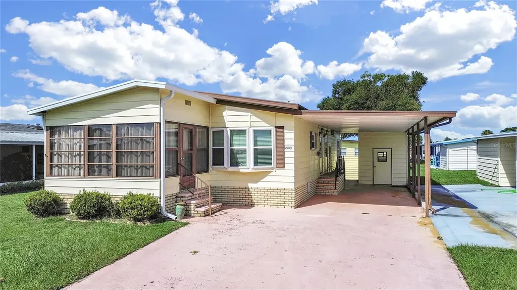 4909 Foxwood Lake Drive Lakeland FL 33810