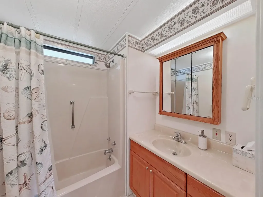 4909 Foxwood Lake Drive Lakeland FL 33810
