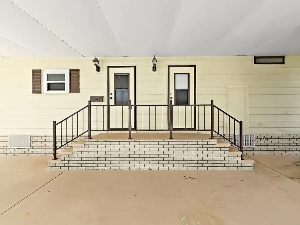 4909 Foxwood Lake Drive Lakeland FL 33810