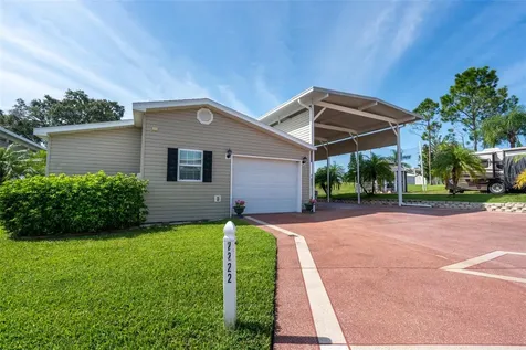 2222 St George Drive Davenport FL 33837