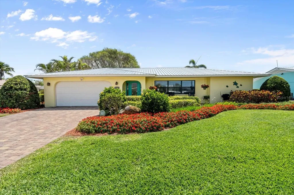 7109 Westmoreland Drive Sarasota FL 34243