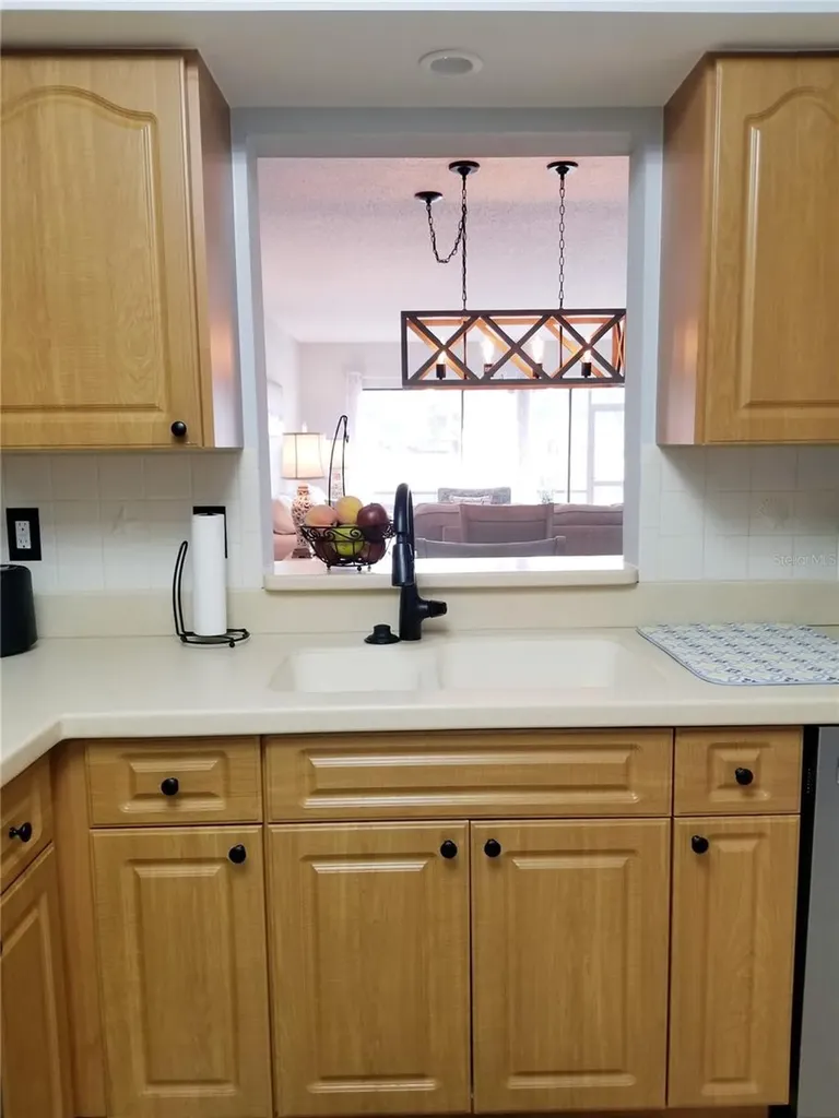 5630 Golf Pointe Drive Sarasota FL 34243