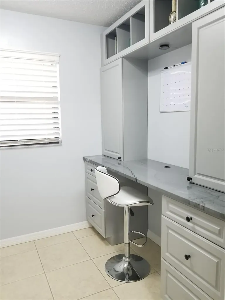 5630 Golf Pointe Drive Sarasota FL 34243