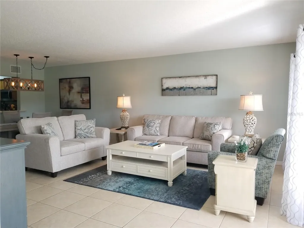 5630 Golf Pointe Drive Sarasota FL 34243