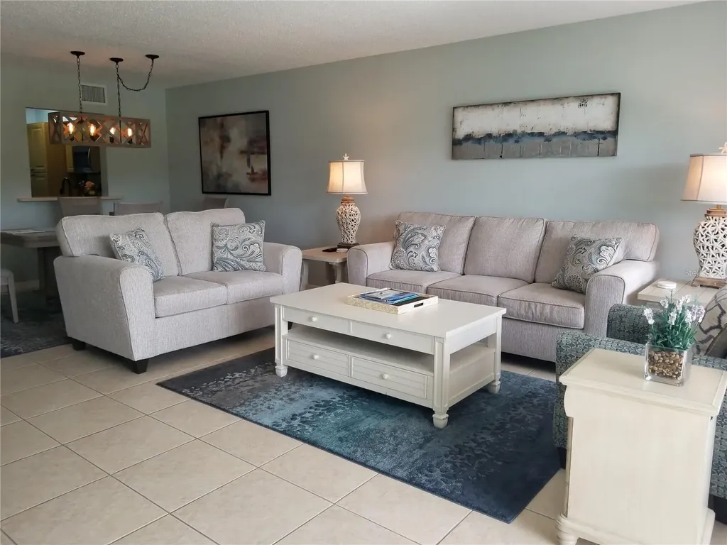 5630 Golf Pointe Drive Sarasota FL 34243