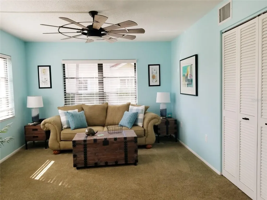 5630 Golf Pointe Drive Sarasota FL 34243