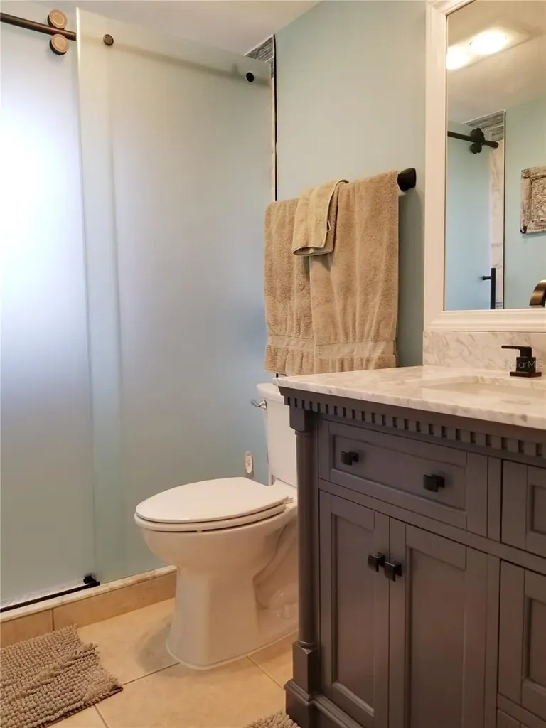 5630 Golf Pointe Drive Sarasota FL 34243
