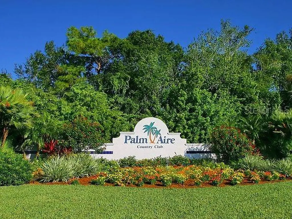 5630 Golf Pointe Drive Sarasota FL 34243