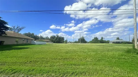 312 SW 15th Place Cape Coral FL 33991