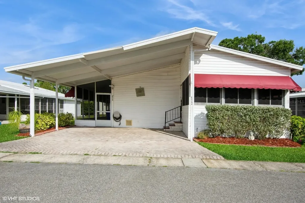 472 Trout Lane Oldsmar FL 34677