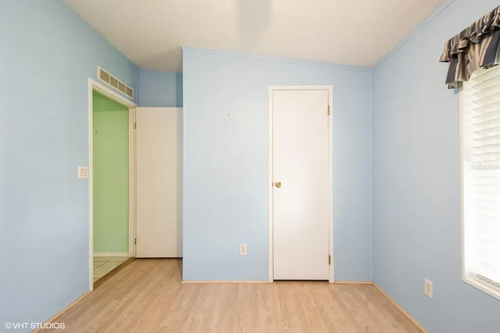 472 Trout Lane Oldsmar FL 34677