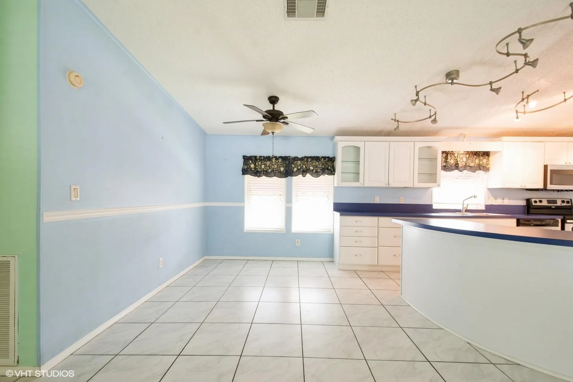 472 Trout Lane Oldsmar FL 34677
