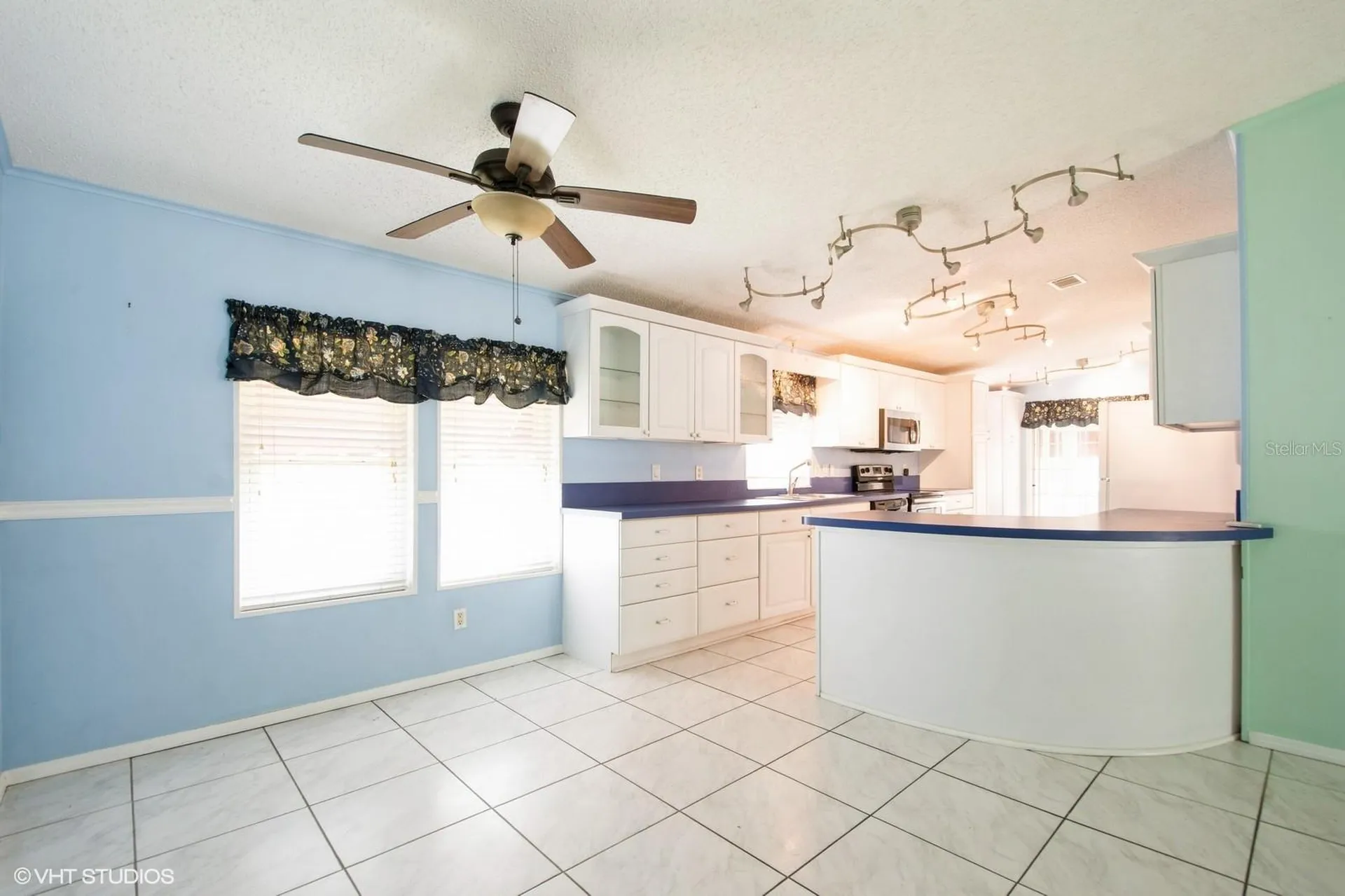 472 Trout Lane Oldsmar FL 34677