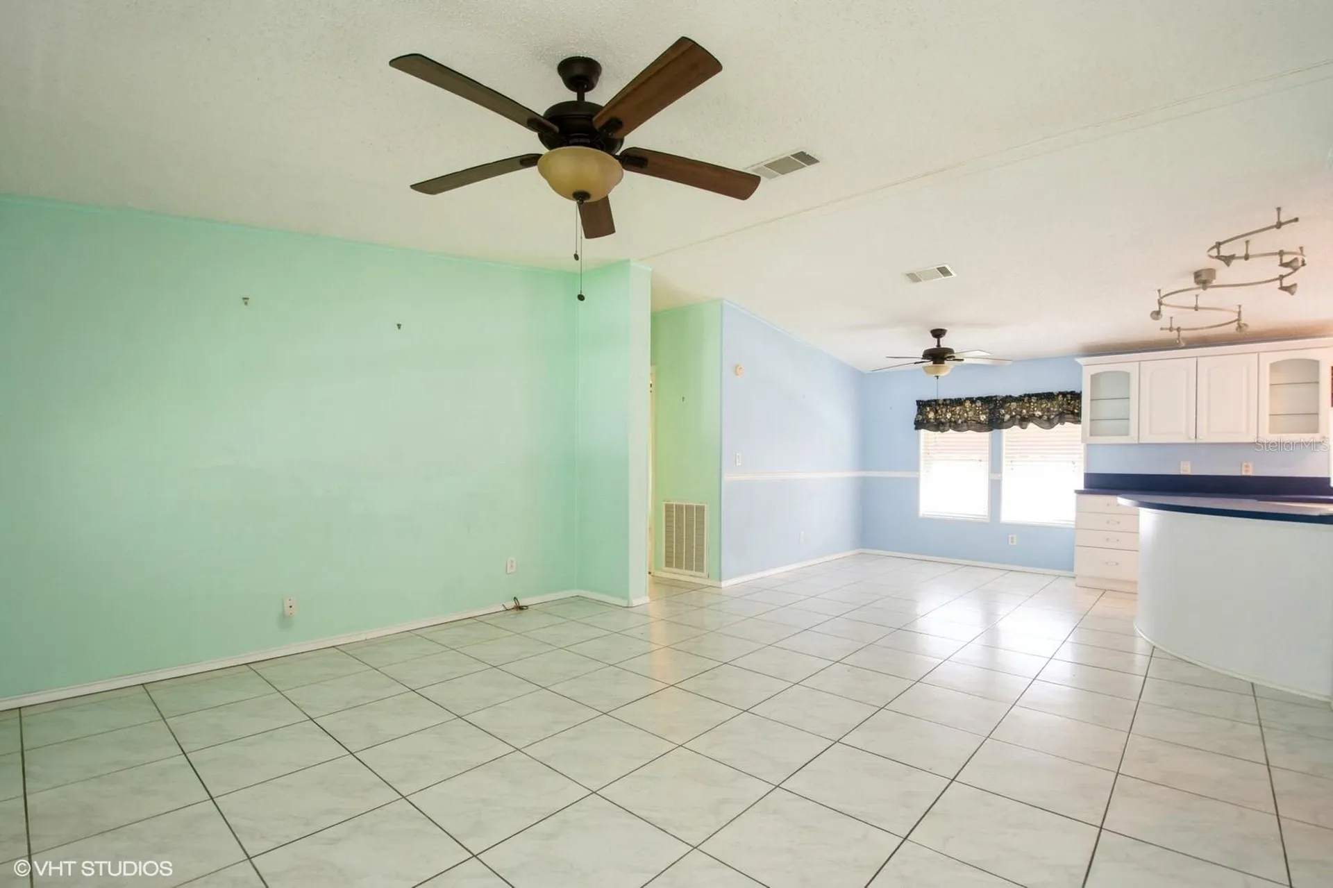 472 Trout Lane Oldsmar FL 34677
