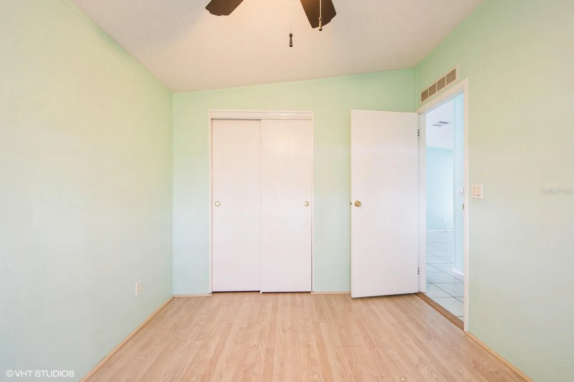 472 Trout Lane Oldsmar FL 34677
