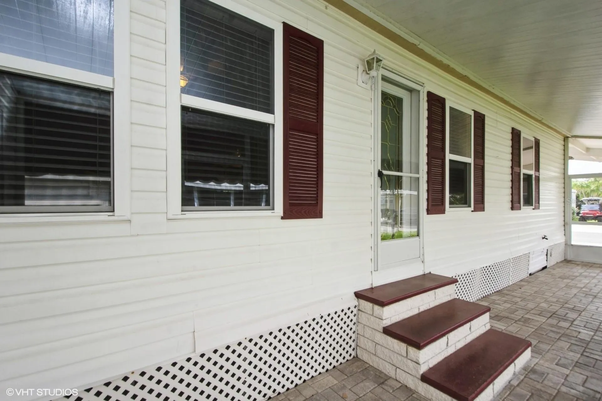 472 Trout Lane Oldsmar FL 34677