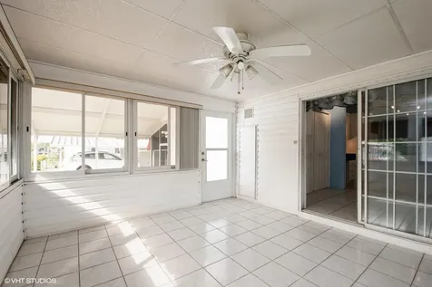 472 Trout Lane Oldsmar FL 34677