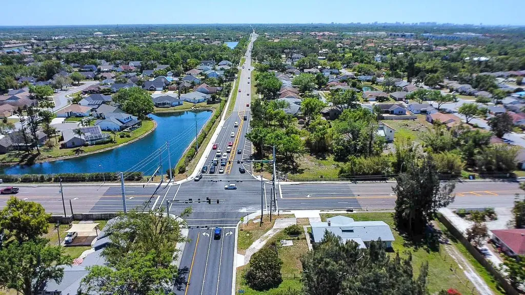 7720 Tuttle Avenue Sarasota FL 34243