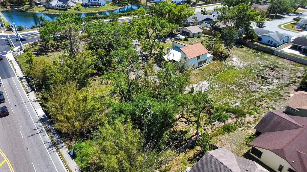 7720 Tuttle Avenue Sarasota FL 34243