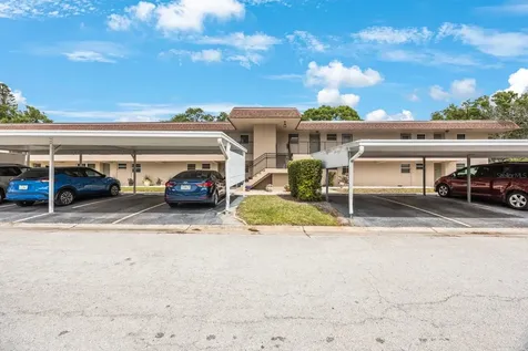 9945 47th Ave N St Petersburg FL 33708