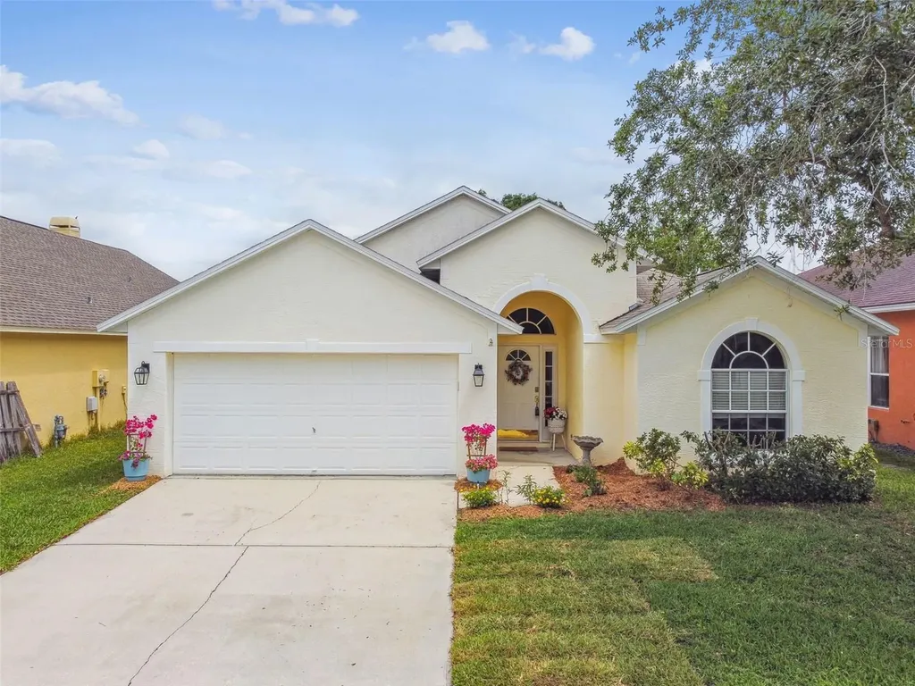 1318 Crimson Clover Lane Wesley Chapel FL 33543