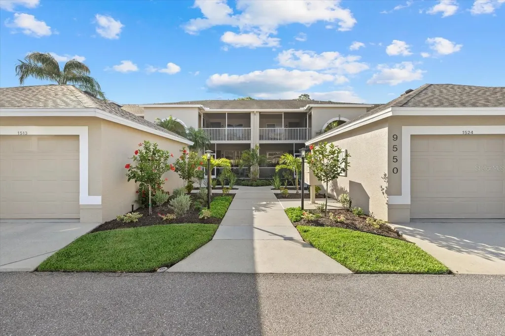 9550 High Gate Drive Sarasota FL 34238