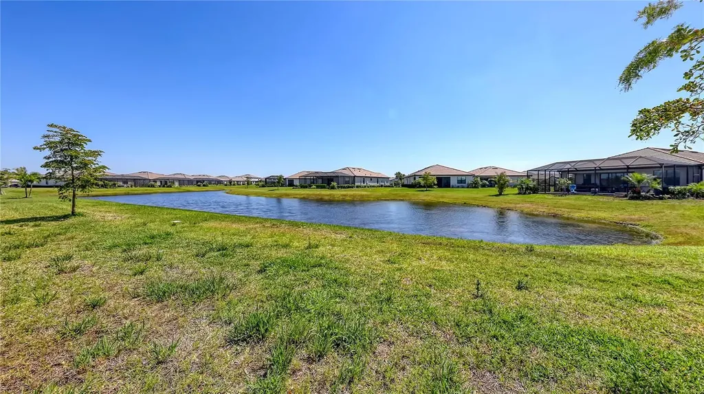 15332 Serene Shores Loop Street Bradenton FL 34211