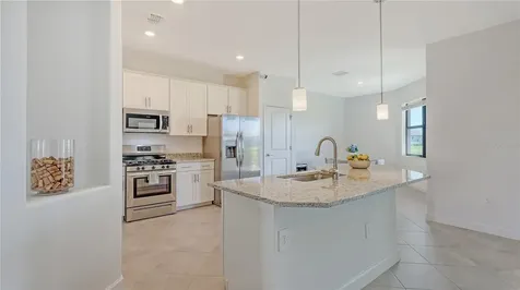 15332 Serene Shores Loop Street Bradenton FL 34211