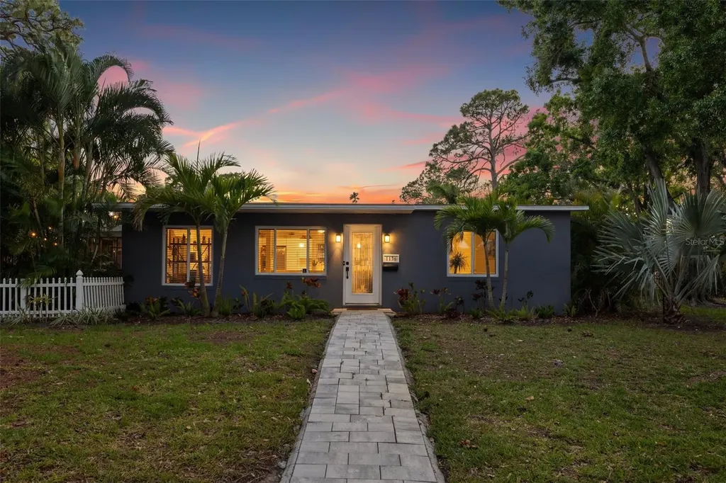 1136 Serpentine Drive S St Petersburg FL 33705