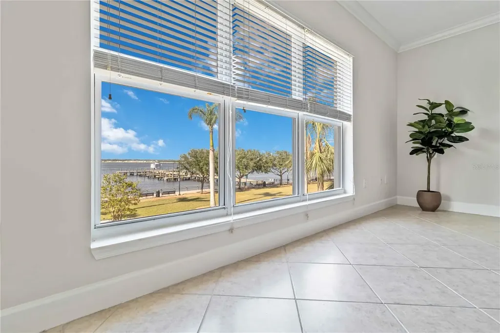 808 3rd Avenue W Bradenton FL 34205