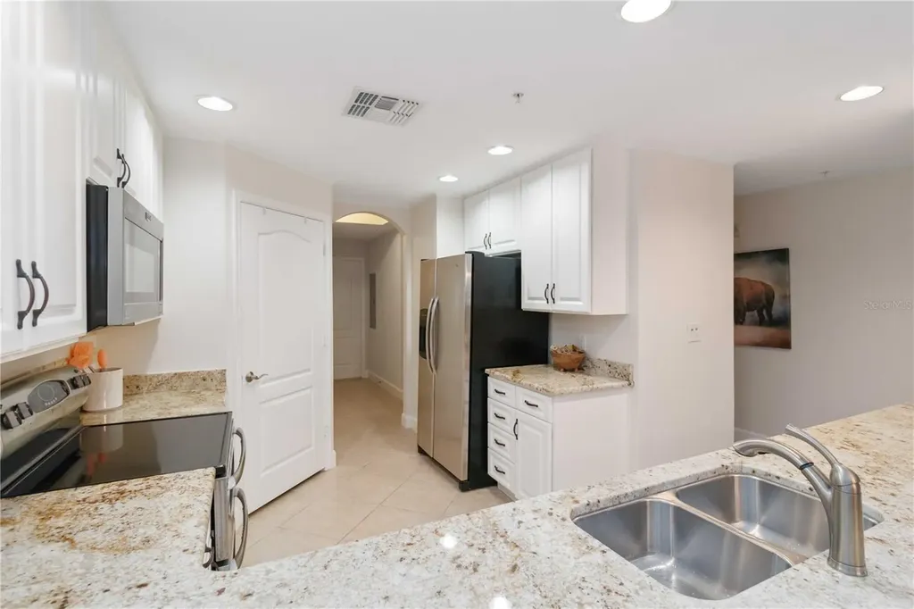 808 3rd Avenue W Bradenton FL 34205