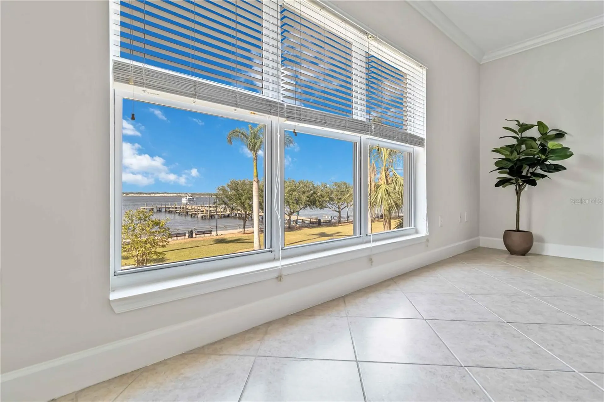 808 3rd Avenue W Bradenton FL 34205