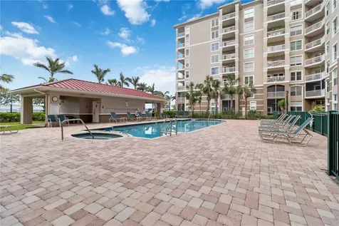 808 3rd Avenue W Bradenton FL 34205
