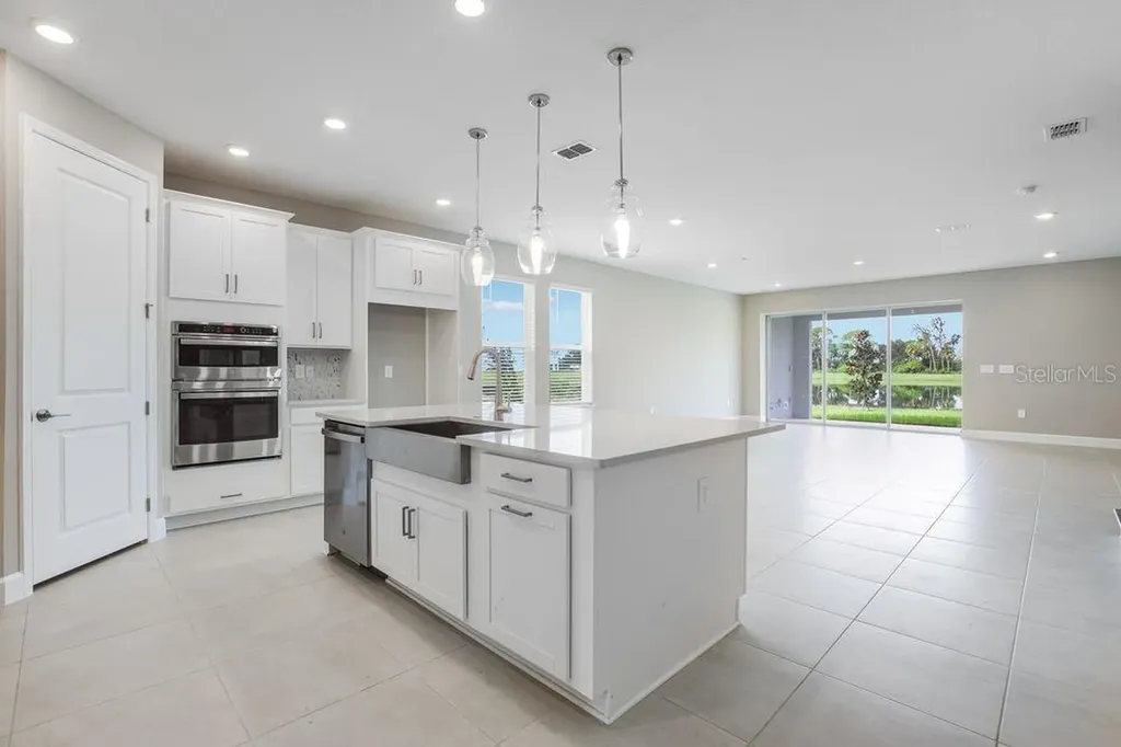 5128 Slate Hue Place Apollo Beach FL 33572