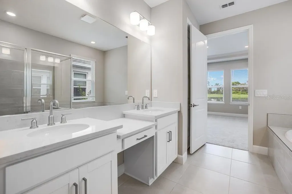 5128 Slate Hue Place Apollo Beach FL 33572